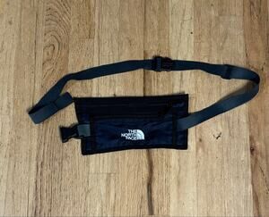 VINTAGE North Face Flat Black Money Running Waist Travel Belt Mesh Back